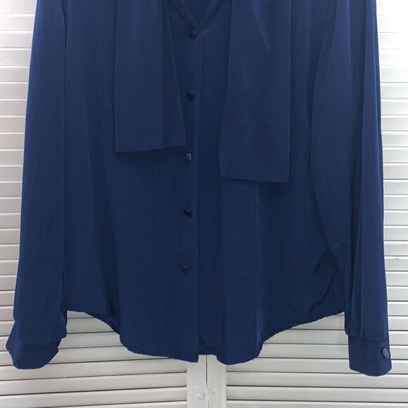 Vintage Blue Chiffon Bow Tie Button Down Blouse Size Large - Picture 3 of 10